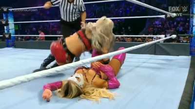 Carmella vs Liv Morgan! Shame that there can be only one winner!