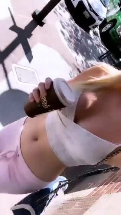 That bodyy🙈🙈