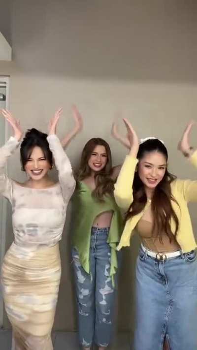 Elisse Joson, Alexa Ilacad & Loisa Andalio