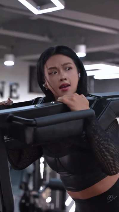 Jessica Shen (Jessica Shěn Yǎji&eacute;)