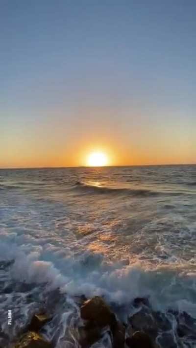 Sunset now from Jeddah&rsquo;s corniche, how beautiful!