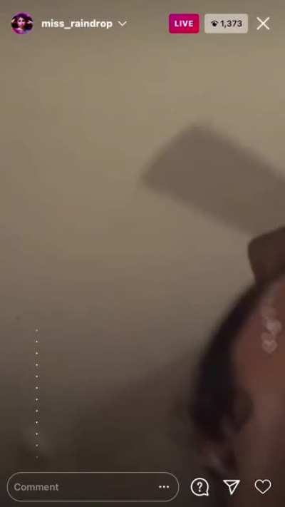 IG live Red top