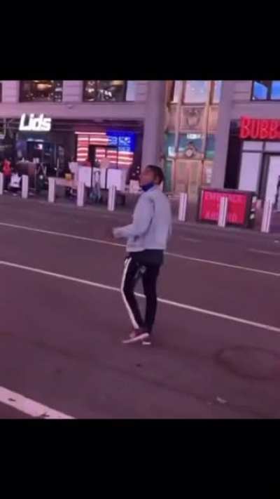 Bruce when the Woo&rsquo;s finally catch him in NY