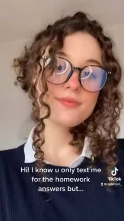 [reveal] Cutie With Glasses