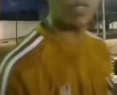 ponta esquerda tipo cristiano ronaldo cortou pro meio &eacute; caixa