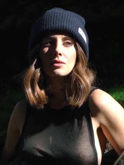 Alison Brie has such a great rack