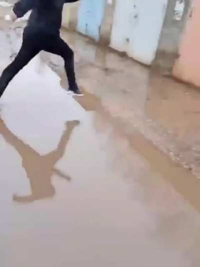 К успеху шел