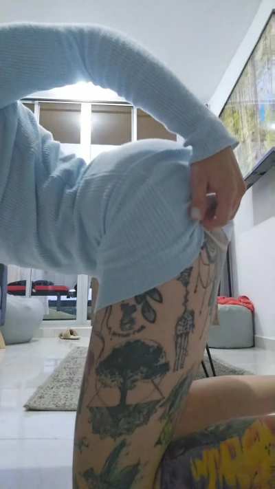 Just staying in this position turns me on