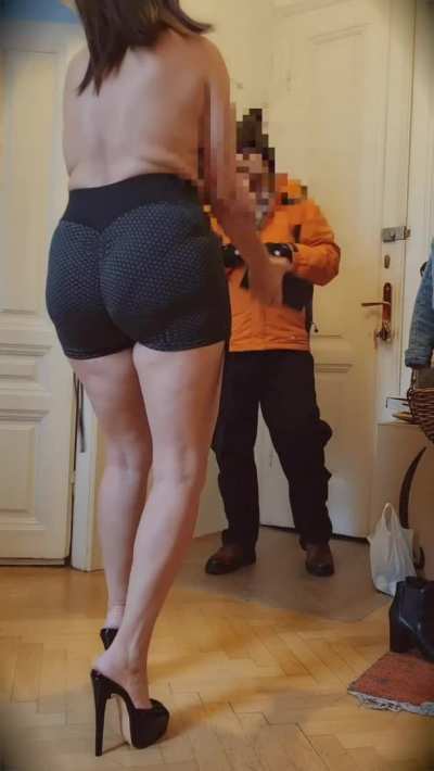 'Pizza Dare' BJ &eth; My 2nd time sucking off a food delivery guy [f][53yo mom]