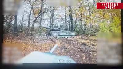 Ukrainian T-80BV destroyed by Russian FPV drone