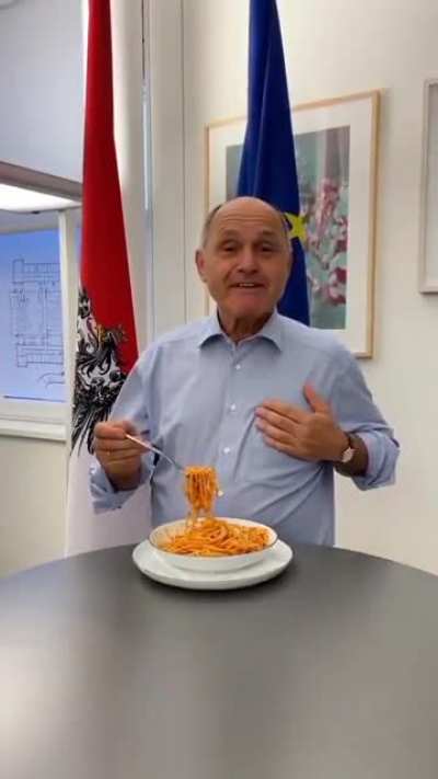 Also wenn ich den Sobotka seh, hab ich ein ganz spezielles Bauchgef&uuml;hl. 💩