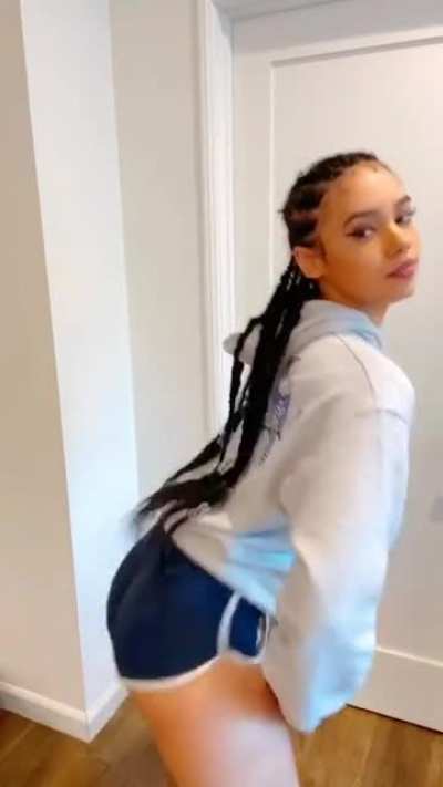 😁