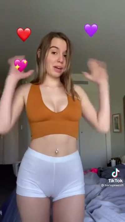 I didn&rsquo;t see any hearts just a 🐫 👀