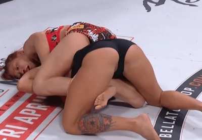 Alejandra Lara