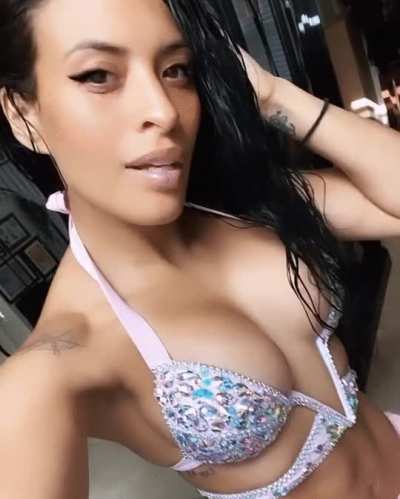 Hot Take Zelina Vega &amp;gt;&amp;gt;&amp;gt; Liv Morgan