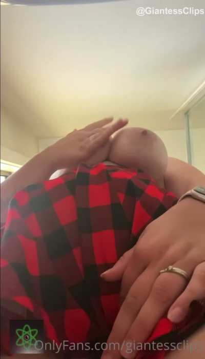 Do you like underboob?