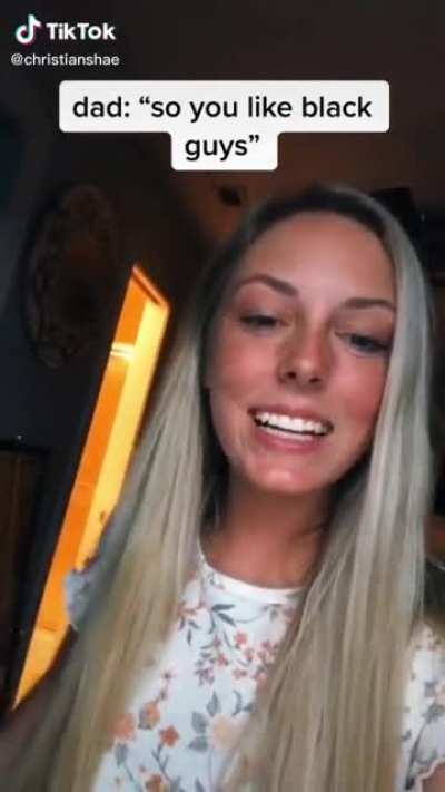 Beautiful White Queen👸🏼Is Obsessed With Black Guys