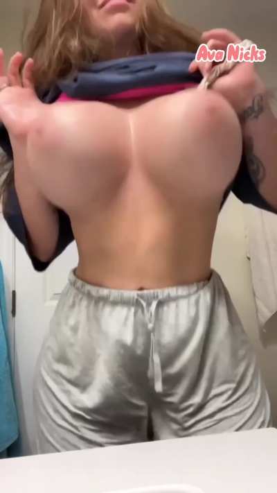 We&rsquo;re you expecting I was packing this much heat?[reveal]