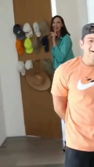 Знакомство