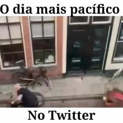 Twitter 🤮🤮🤮