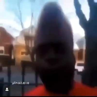 he look like a bowling pin ngl