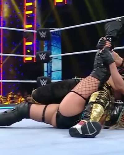 Liv Morgan (MIC)