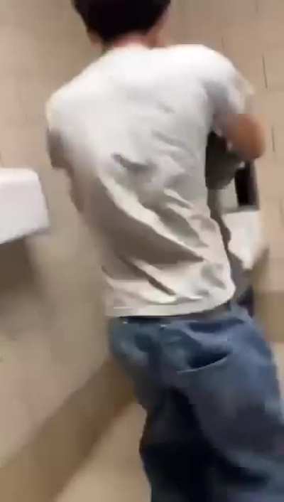 my fight from middle school im white shirt lil nigga was talking shit all year