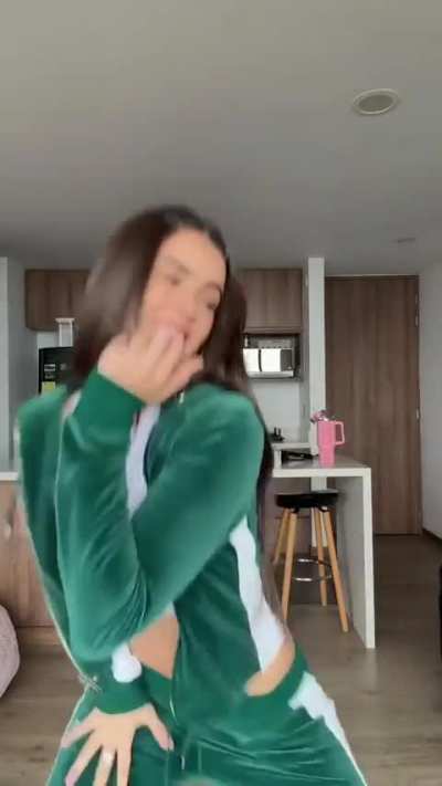 >