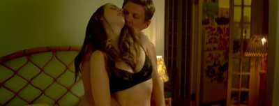 Alison Brie screwing
