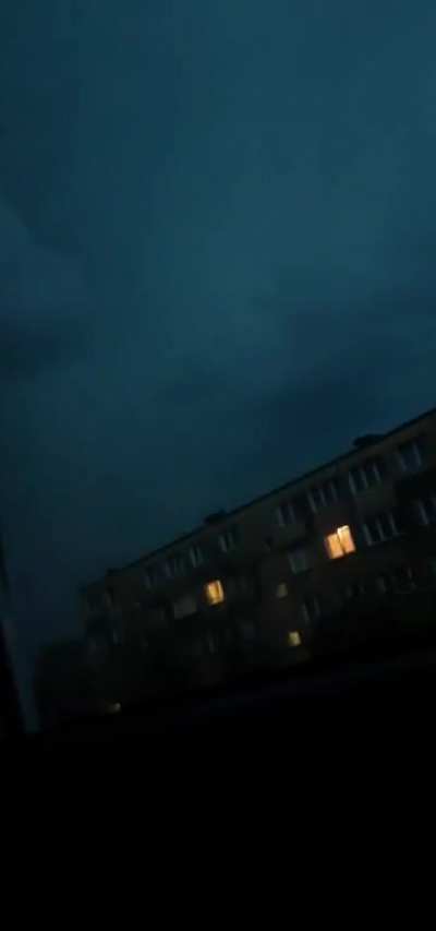 Me scream cuz light