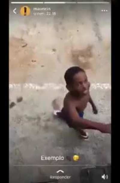 F&eacute; nas crian&ccedil;as q elas s&atilde;o o futuro da favela
