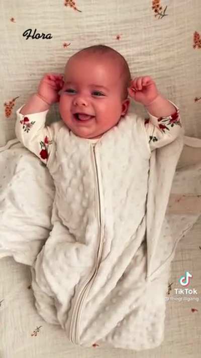 Big Smiles &amp;amp; Big Stretches: Good Morning from Triplets