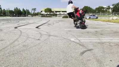 Foot brake circles doe
