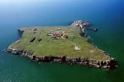 A Russian Military Ship telling 13 Ukrainian troops on Snake Island to surrender. They were met with a response of &ldquo; Russian military Ship, go fuck yourself.&rdquo; The 13 Ukrainian soldiers were all killed