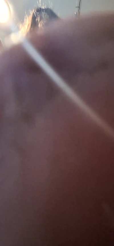 put ur lips on the screen to kiss goonette girldick :3