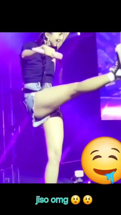 Jisoo Ass Chik 🍑💦👀🔥🥴
