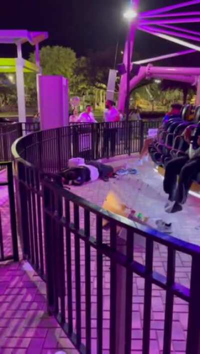 Ride leaves up to its name, "The Drop of Doom". Dropped straight to hell