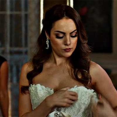 Elizabeth Gillies