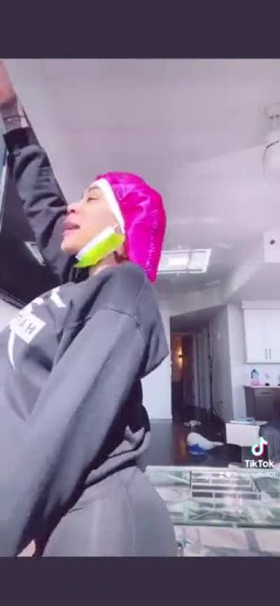 👅
