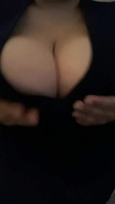 Yes, they are as soft as they look :)