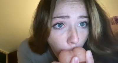 Anyone know her name?Thank you