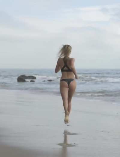 Bikini Booty Kelly Rohrbach