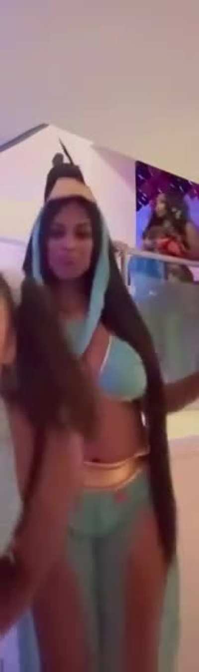 Busty Princess Jasmine Part 2