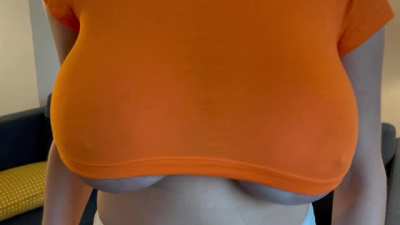 Tits vs. Shirt ... who won?