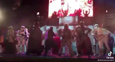 Me and boys dancing on the rebels