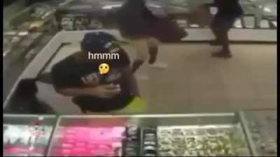 T&aacute;
