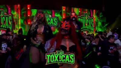 Las Toxicas make their entrance AAA in Queretaro 2/14/26(taping from last week)