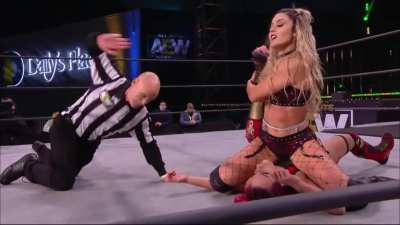 Tay Conti pins Vert vixen