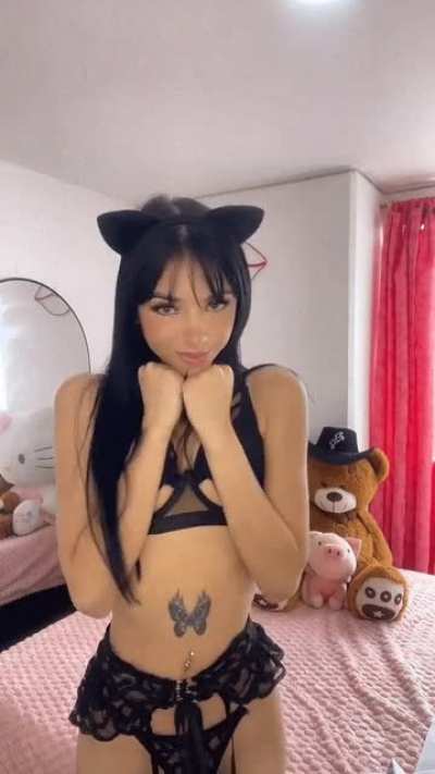 Soo I&rsquo;m a bit of an exhibitionist and I get super turned on by making the sexiest content I can  😍&nbsp;I love what I do! come join me and let me spoil you with my petite little body oh and check my IG I'm gonna start making reels 🥰
