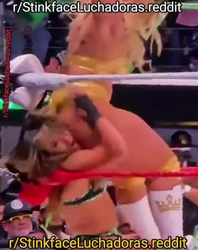 Stinkface Hiedra in Lola Vice (otro angulo)